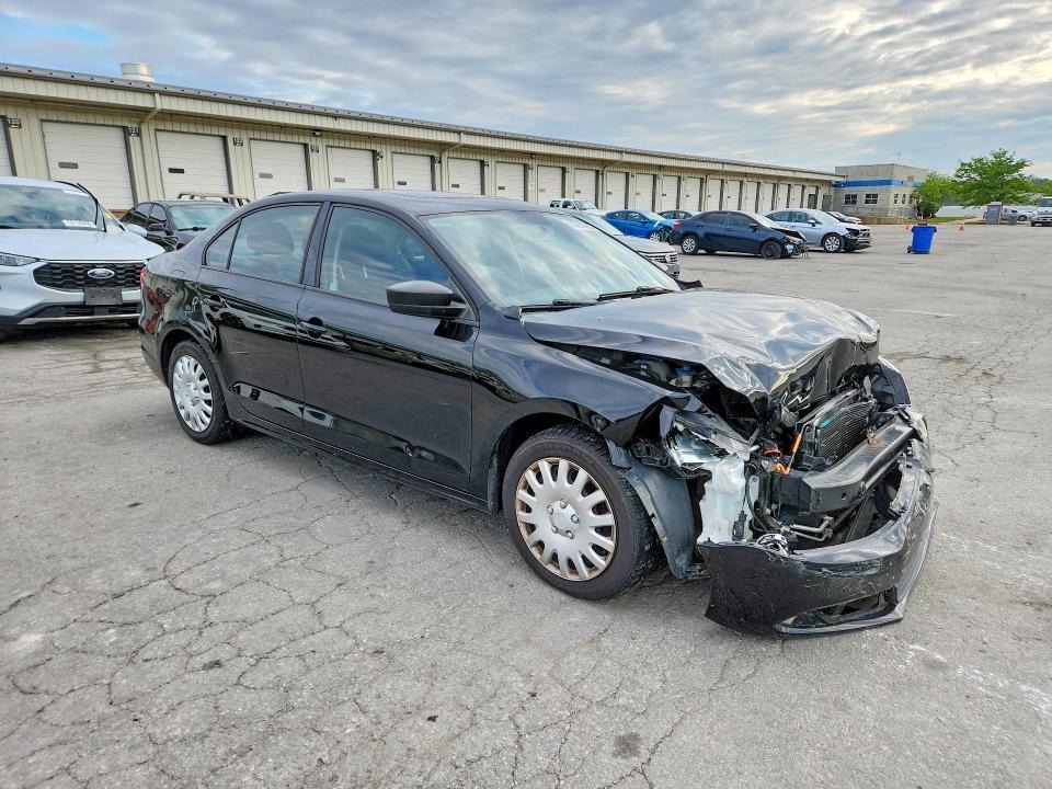 3VW1K7AJ7CM348875 2012 VOLKSWAGEN JETTA photo no. 4
