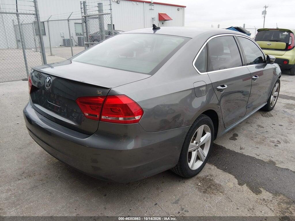 2012 VOLKSWAGEN PASSAT 2.5L SE — Фото 4 из 16