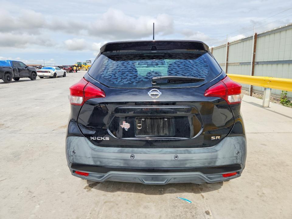 2020 NISSAN KICKS SR — Фото 6 из 12