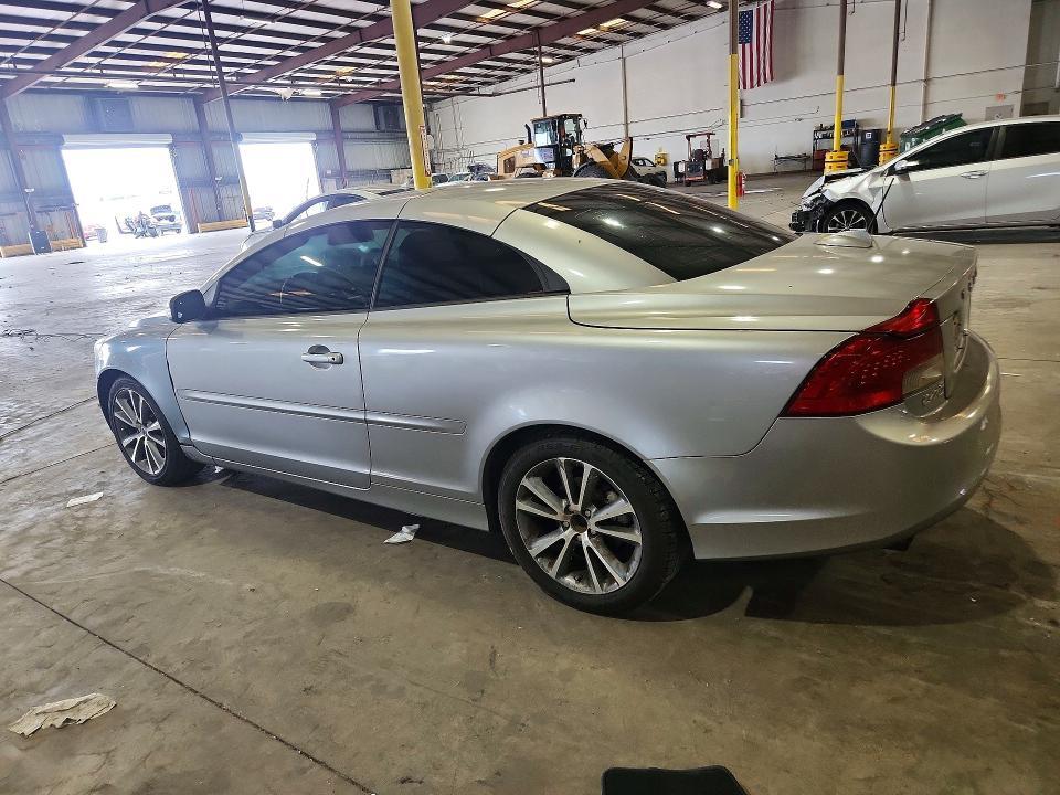 2012 VOLVO C70 T5 — Фото 2 из 12