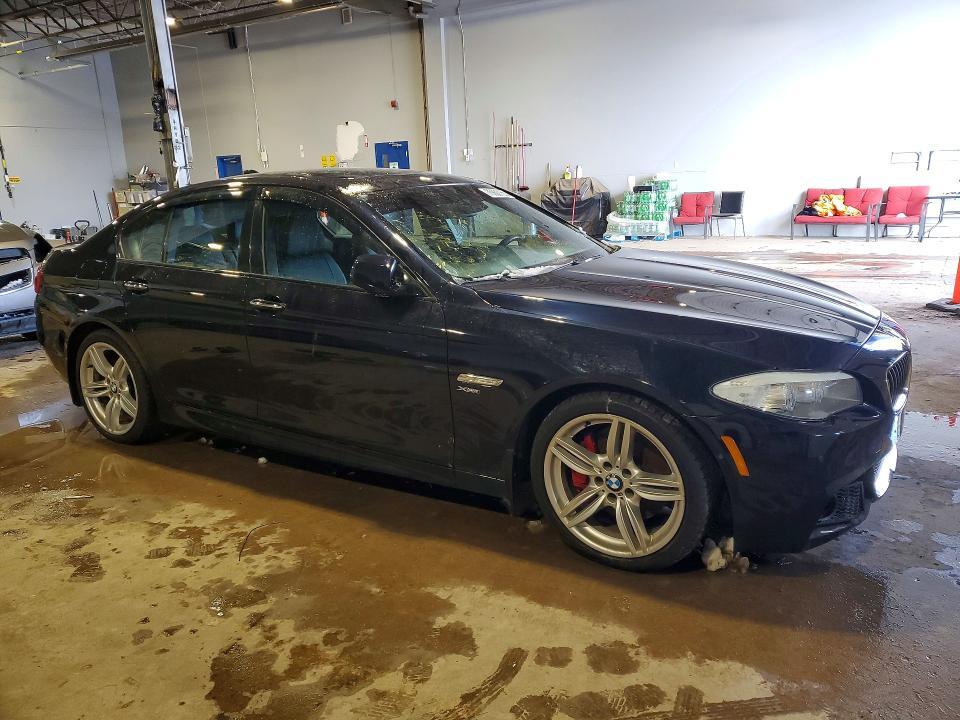 2011 BMW 550 XI — Фото 4 из 12