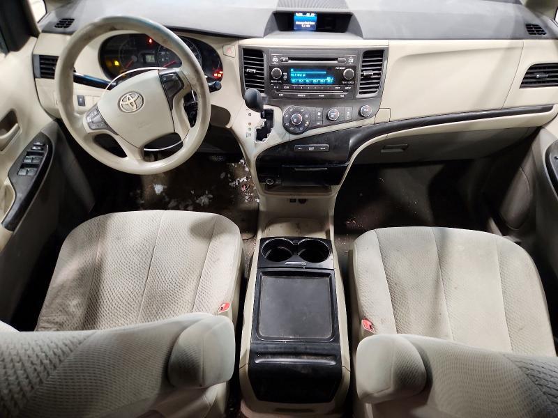 2011 TOYOTA SIENNA LE — Фото 8 из 13