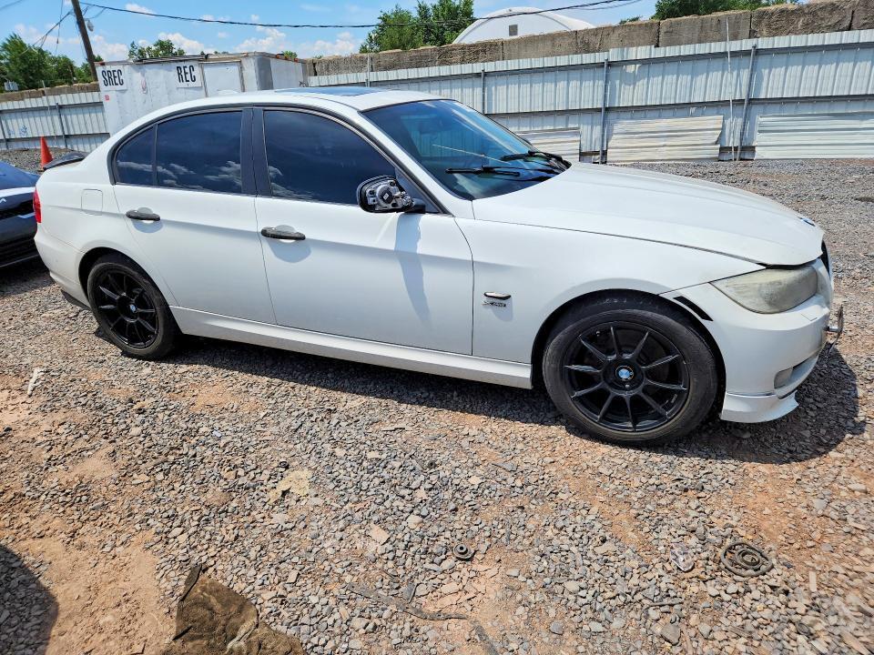 2011 BMW 328 — Фото 4 из 12
