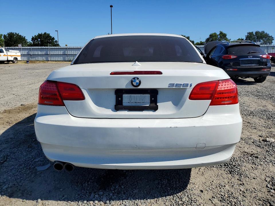 2011 BMW 328 I SULEV — Фото 6 из 12