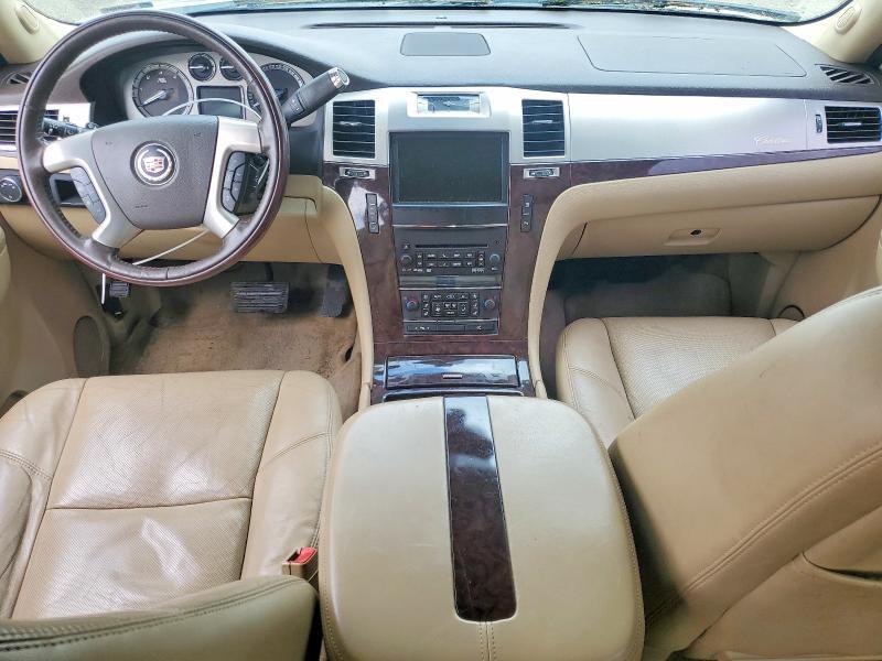 1GYS4JEF7BR372511 2011 CADILLAC ESCALADE photo no. 8