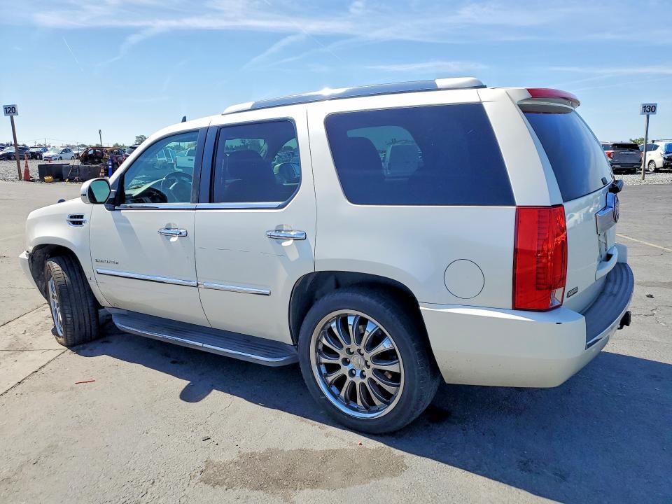 2011 CADILLAC ESCALADE — Фото 2 из 13