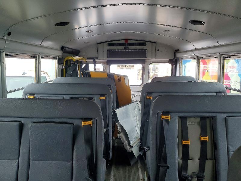 2011 CHEVROLET EXPRESS G3 - SCHOOL BUS — Фото 6 из 10