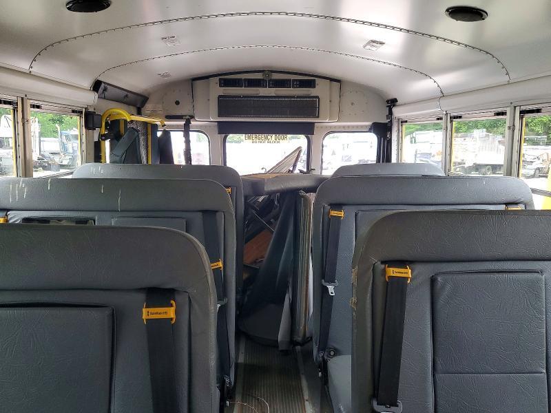 2011 CHEVROLET EXPRESS G3 - SCHOOL BUS — Фото 6 из 10