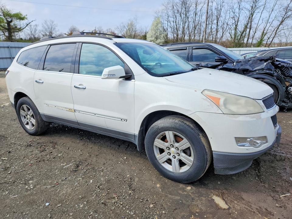 2011 CHEVROLET TRAVERSE LT — Фото 4 из 13