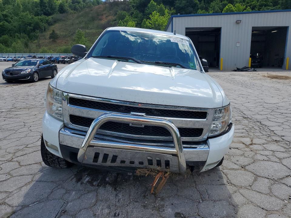 1GCVKSE24BZ226465 2011 CHEVROLET SILVERADO photo no. 5