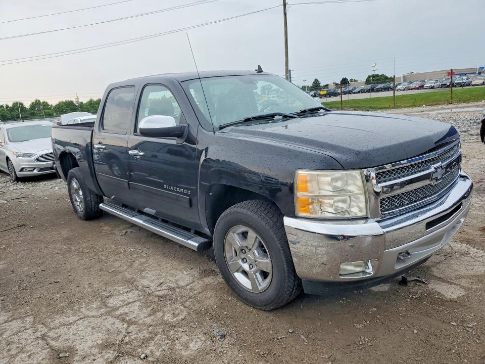 2011 CHEVROLET SILVERADO K1500 LT — Фото 4 из 12