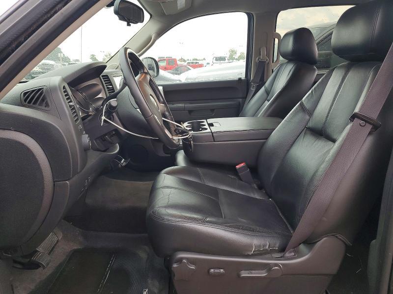 2011 CHEVROLET SILVERADO K1500 LT — Фото 7 из 12