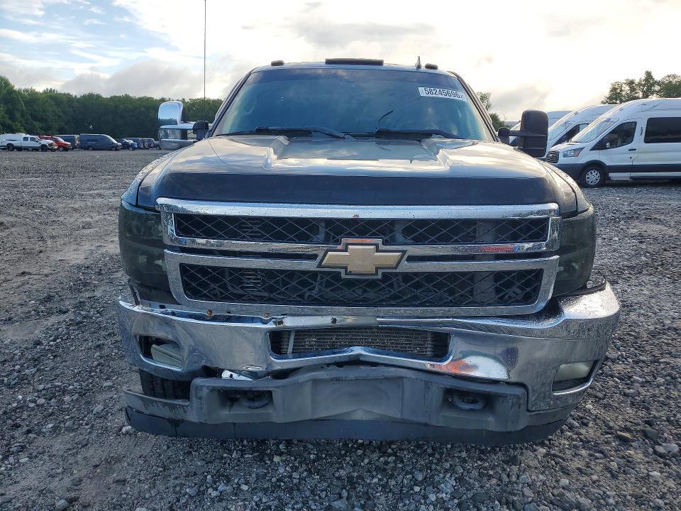 2011 CHEVROLET SILVERADO K3500 LTZ — Фото 5 из 12