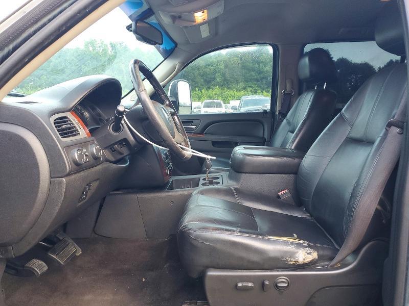 2011 CHEVROLET SILVERADO K3500 LTZ — Фото 7 из 12