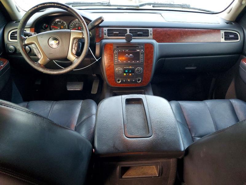 2011 CHEVROLET SILVERADO K3500 LTZ — Фото 8 из 12