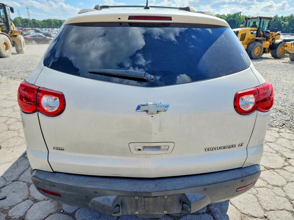 2011 CHEVROLET TRAVERSE LT — Фото 6 из 13
