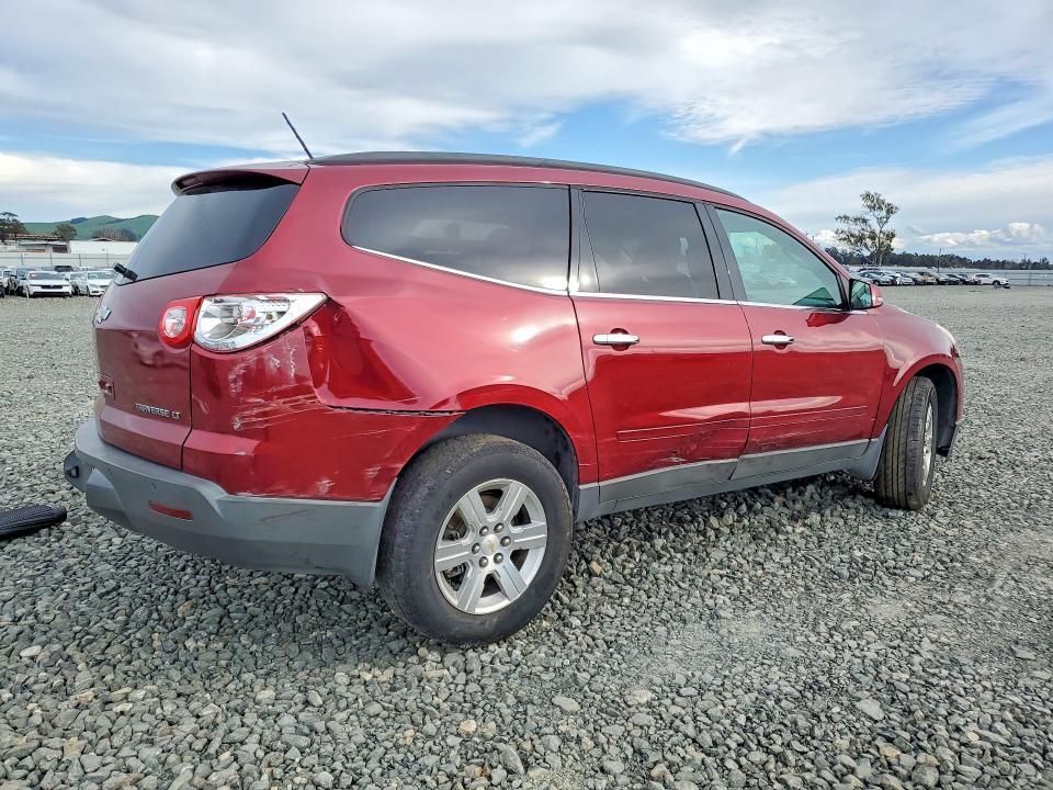2011 CHEVROLET TRAVERSE LT — Фото 3 из 13