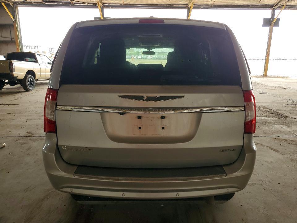 2011 CHRYSLER TOWN & COUNTRY LIMITED — Фото 6 из 13