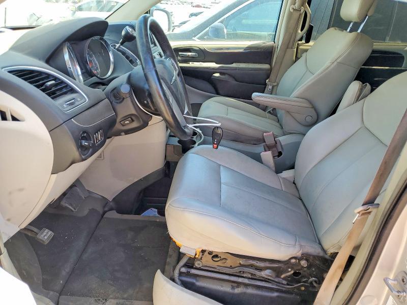 2011 CHRYSLER TOWN & COUNTRY LIMITED — Фото 7 из 13