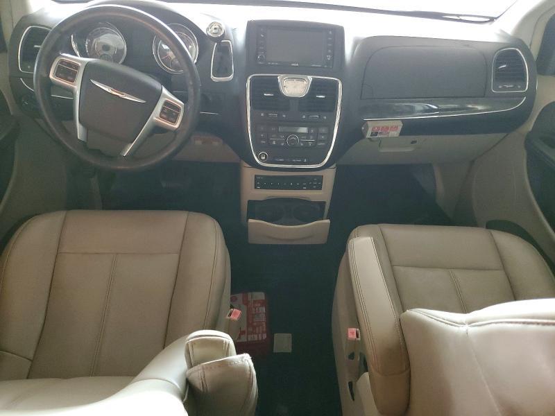 2011 CHRYSLER TOWN & COUNTRY LIMITED — Фото 8 из 13