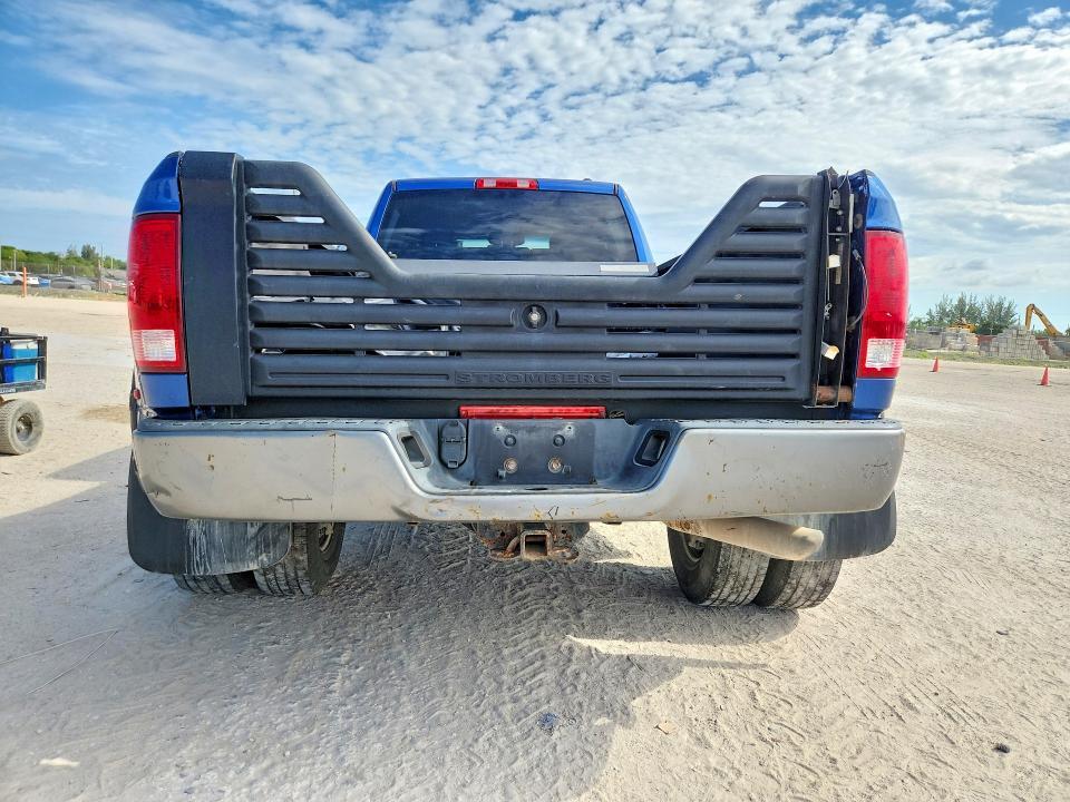 2011 DODGE RAM 3500 — Фото 6 из 12