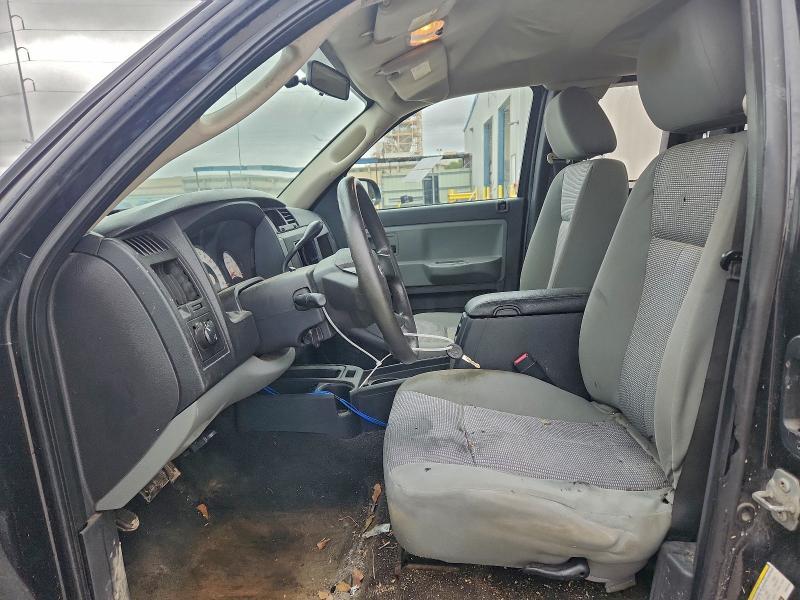 2011 DODGE DAKOTA ST — Фото 7 из 12