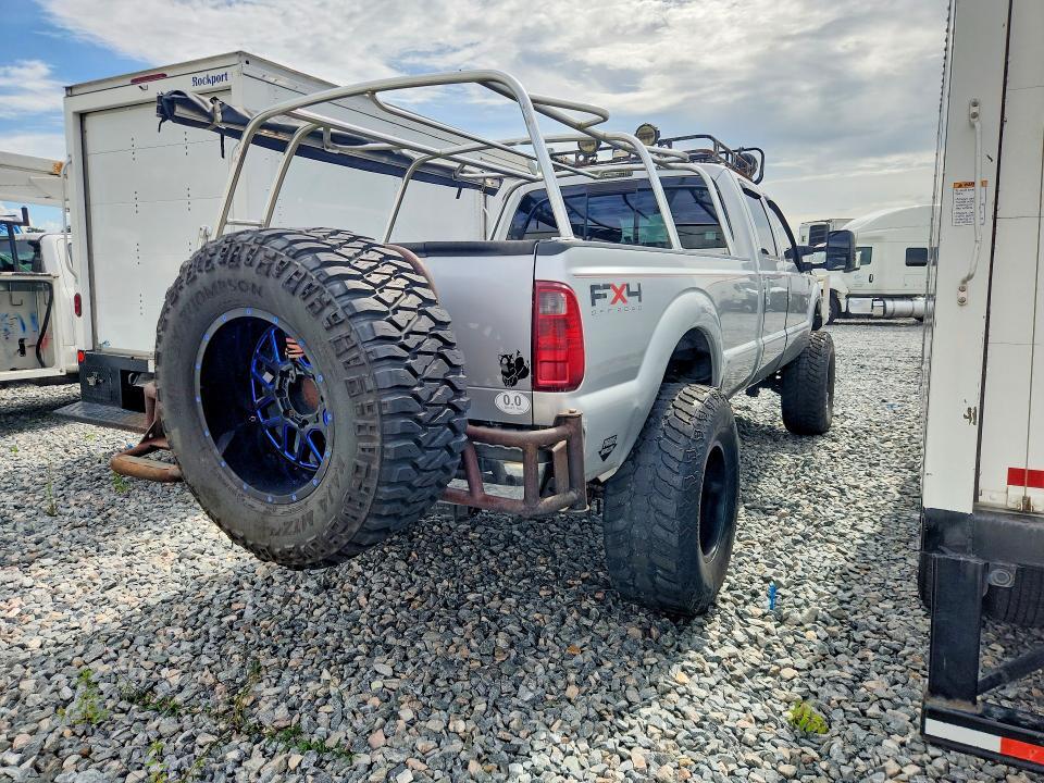 2011 FORD F350 SUPER DUTY — Фото 3 из 12