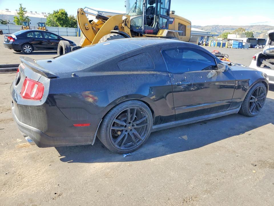 2011 FORD MUSTANG — Фото 3 из 12