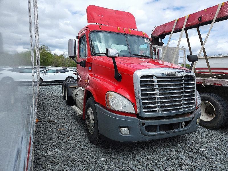 1FUJGEDV7BSBB1520 2011 FREIGLINER CASCADIA photo no. 1