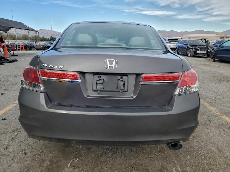 2011 HONDA ACCORD LX — Фото 6 из 13