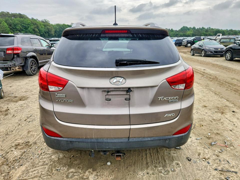 2011 HYUNDAI TUCSON LIMITED — Фото 6 из 13