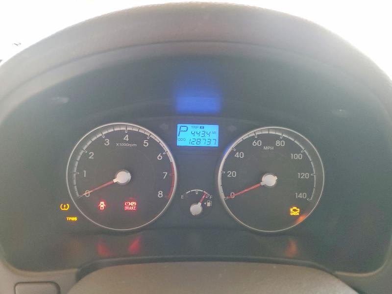 2011 HYUNDAI ACCENT GLS — Фото 9 из 12
