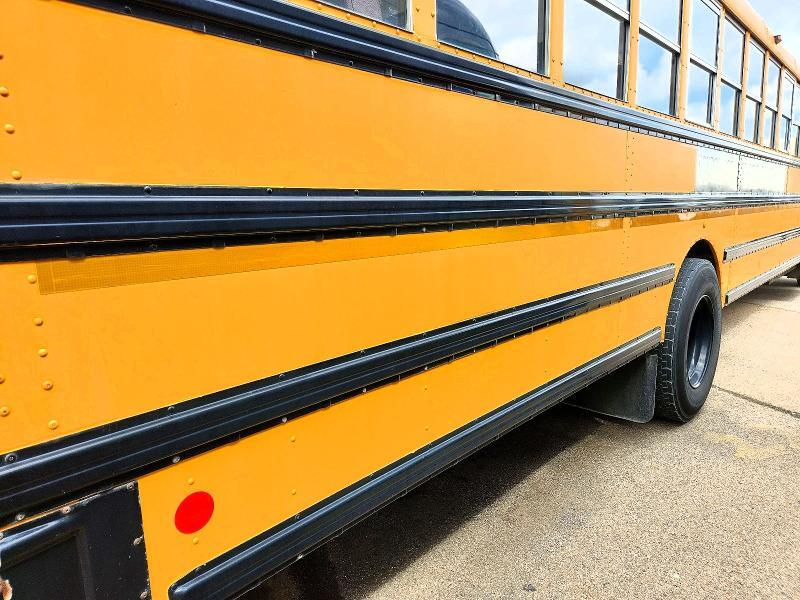 2011 IC CORPORATION CE SERIES SCHOOL - SCHOOL BUS — Фото 9 из 10