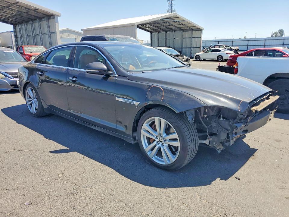2011 JAGUAR XJL — Фото 4 из 13