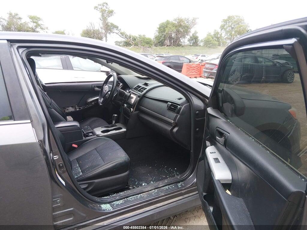 4T1BF1FK1EU443064 2014 TOYOTA CAMRY photo no. 5