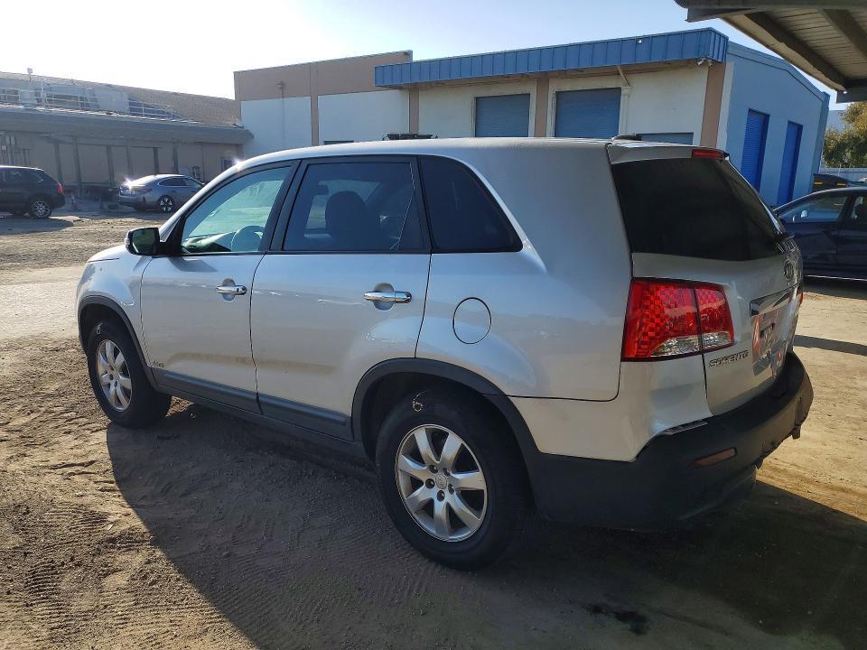 2011 KIA SORENTO LX — Фото 2 из 12