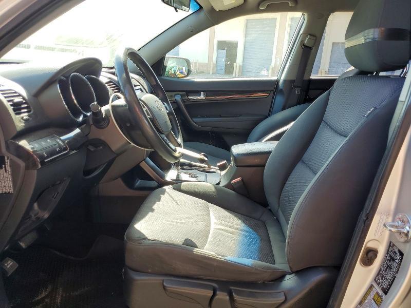 2011 KIA SORENTO LX — Фото 7 из 12