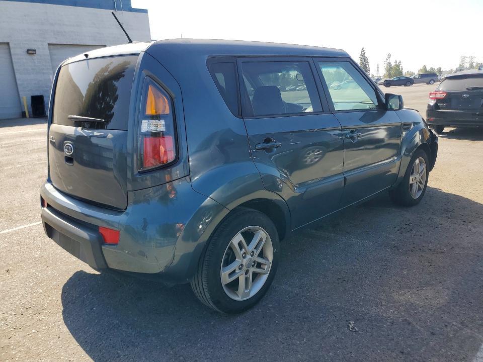 2011 KIA SOUL + — Фото 3 из 12