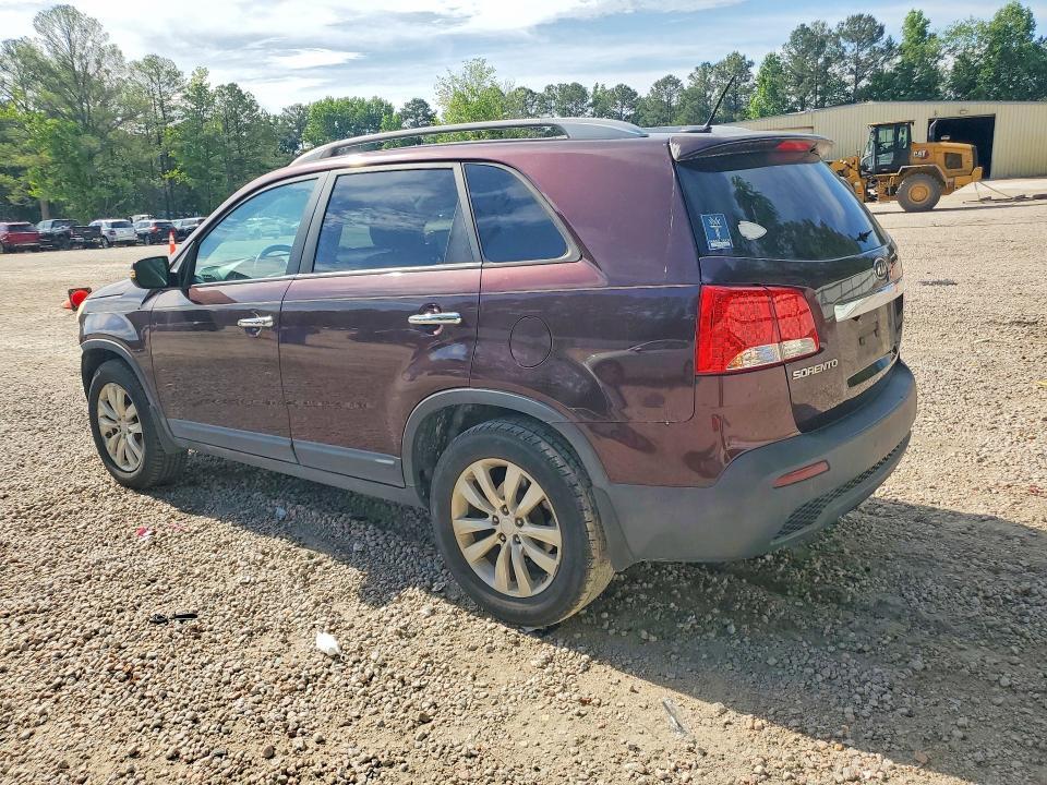 5XYKU4A26BG064948 2011 KIA SORENTO photo no. 2