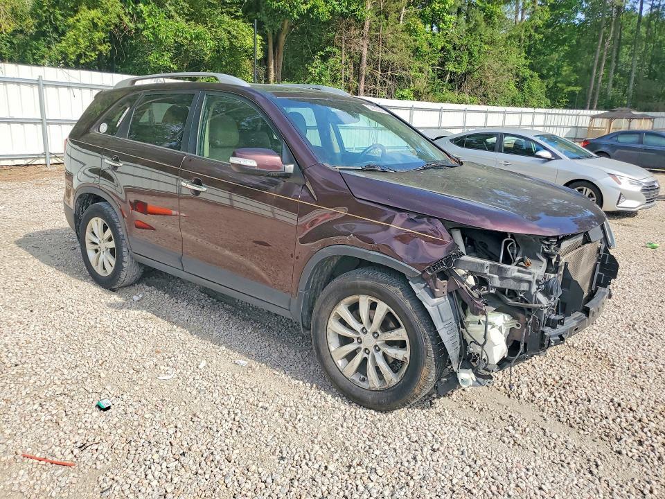 5XYKU4A26BG064948 2011 KIA SORENTO photo no. 4