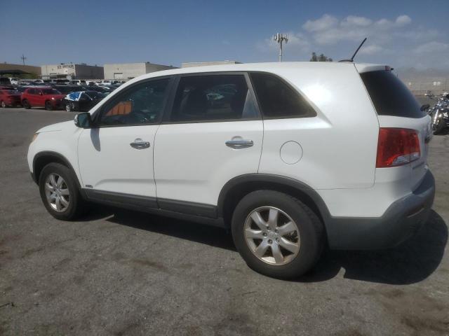 5XYKTCA13BG010480 2011 KIA SORENTO photo no. 2