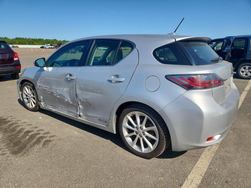 JTHKD5BH6B2020465 2011 LEXUS CT photo no. 2