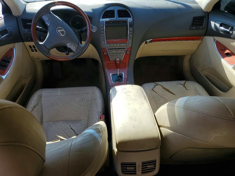 2011 LEXUS ES 350 — Фото 8 из 12
