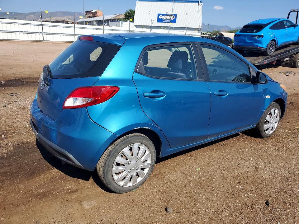 2011 MAZDA MAZDA2 — Фото 3 из 12