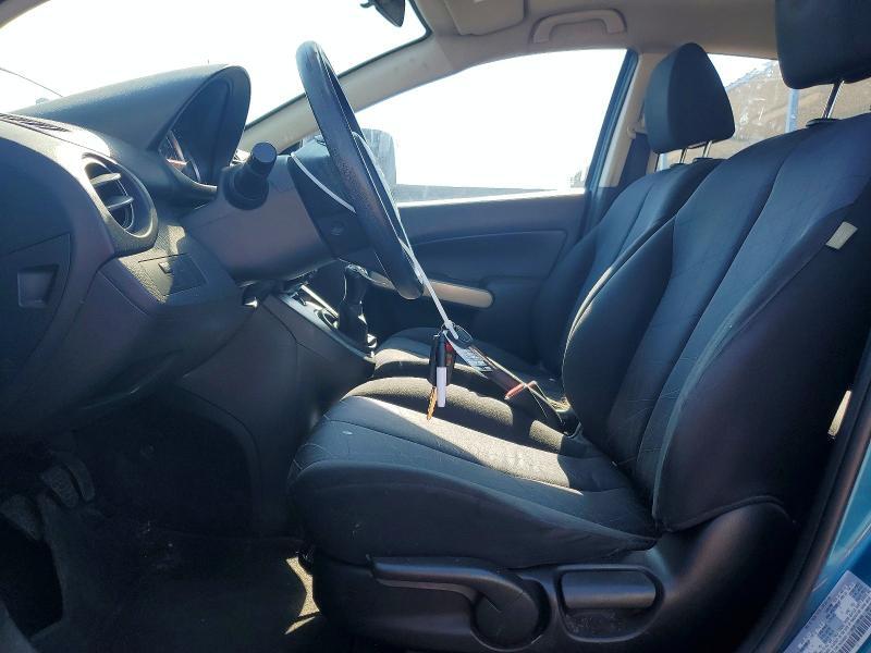 2011 MAZDA MAZDA2 — Фото 7 из 12