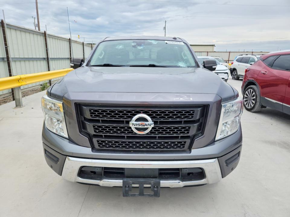 2020 NISSAN TITAN SV — Фото 5 из 12