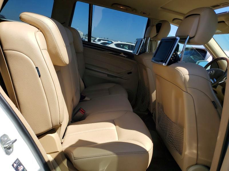 2011 MERCEDES-BENZ GL 450 4MATIC — Фото 11 из 13