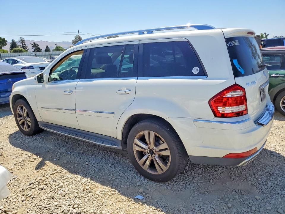 2011 MERCEDES-BENZ GL 450 4MATIC — Фото 2 из 13