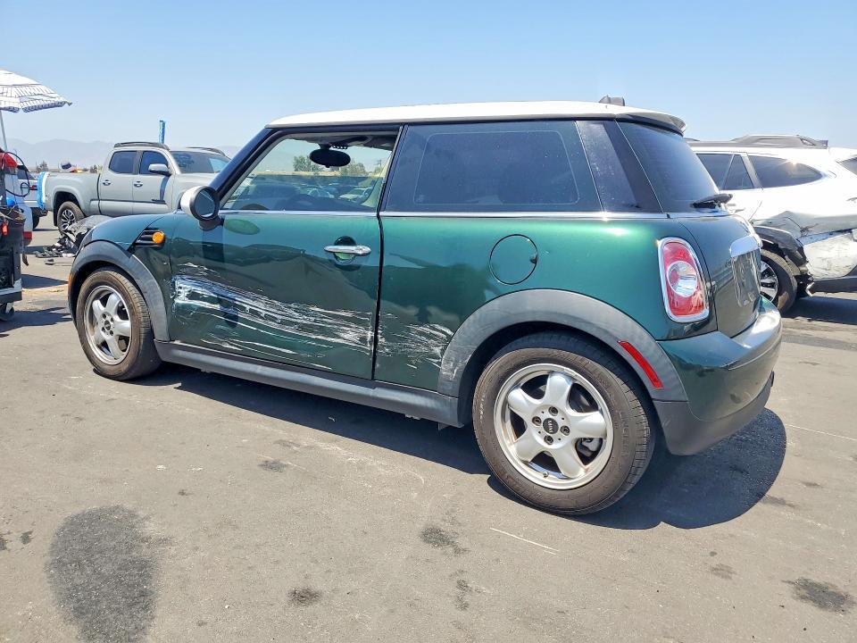 2011 MINI COOPER — Фото 2 из 12