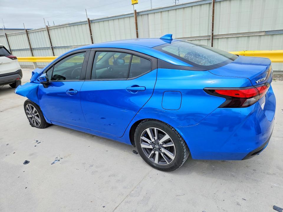 2020 NISSAN VERSA SV — Фото 2 из 12